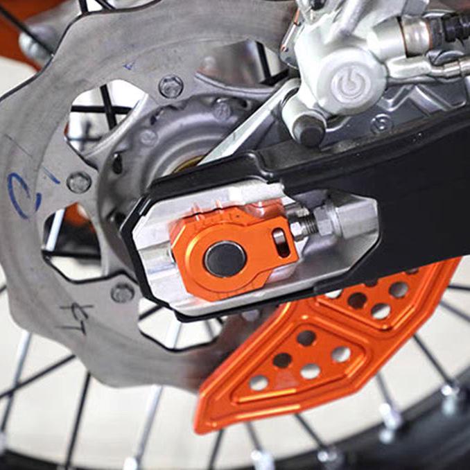 20mm CNC Rear Axle Sliders & Chain Adjuster for KTM 125-530 (2000-2023)