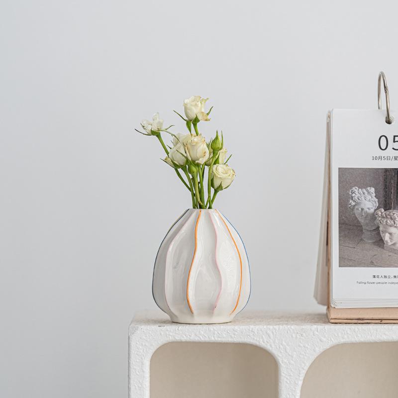 Simple Small Vase Ceramic Handicrafts Desktop Flower Arrangement Creative Home Decoration Ornament