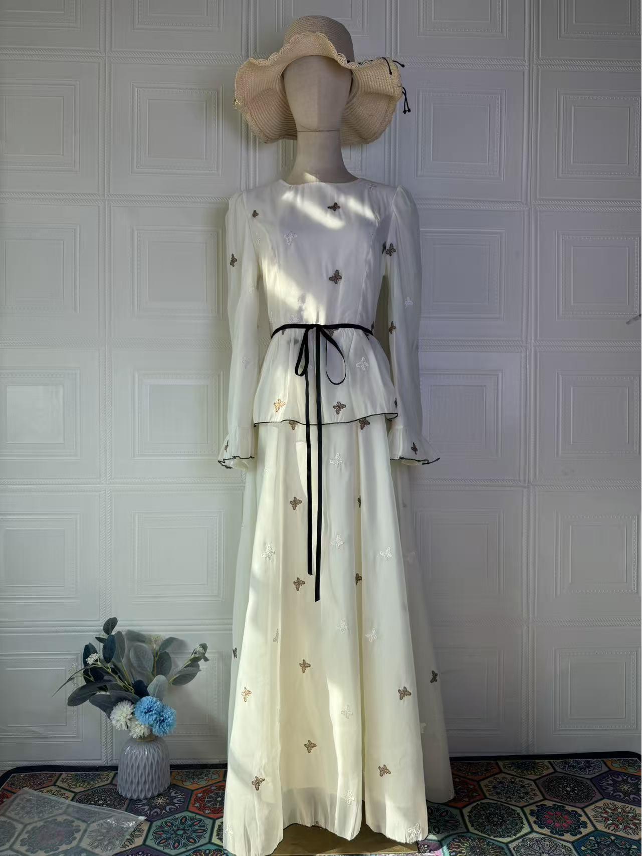 

Весеннее платье 2025 года в стиле светской львицы, шелковистое, с длинными рукавами, с летящей юбкой для женщин Medium белый