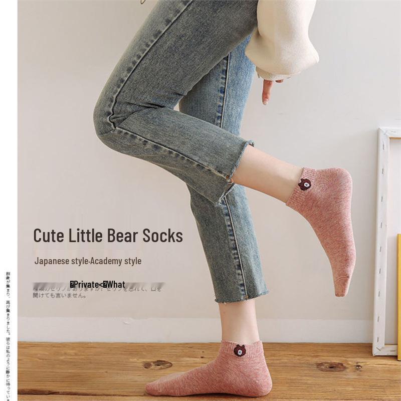Women's Cute Cartoon Bear Pattern Low Cut Cotton Socks