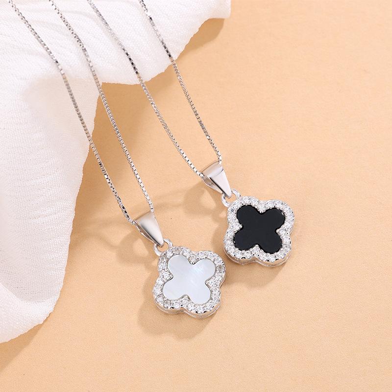 Agate Four-leaf Clover Pendant Necklace - Women's Luxury High-end Elegant Clavicle Chain Fashion Jewelry