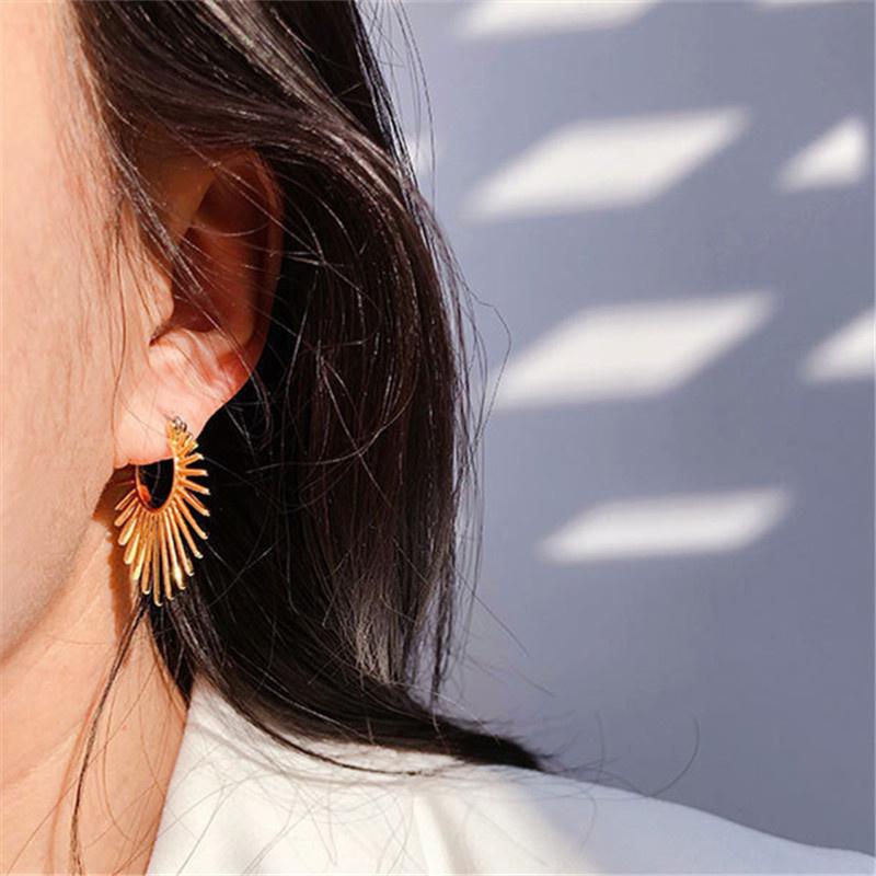Trending French Punk Fan Hoop Earring For Woman New In Fashion Party Exaggerate Elegant Korean Earring Jewelry
