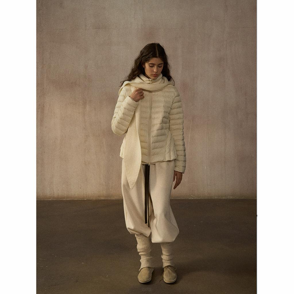 [How many do you know] The stand-up collar fits the hourglass type, the waist is light and warm, and the inside is a ribs down jacket for women M