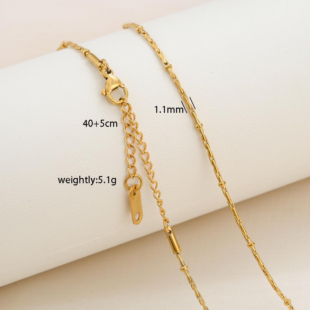 Élégant Collier Chaîne Boîte en Acier Titane Plaqué Or 18 Carats pour Femmes
