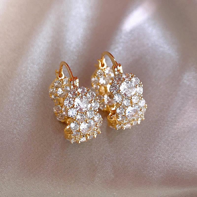Elegant 2023 Golden Zircon Ear Cuffs: Fashionable, Versatile, and Chic Fairy-Inspired Earrings