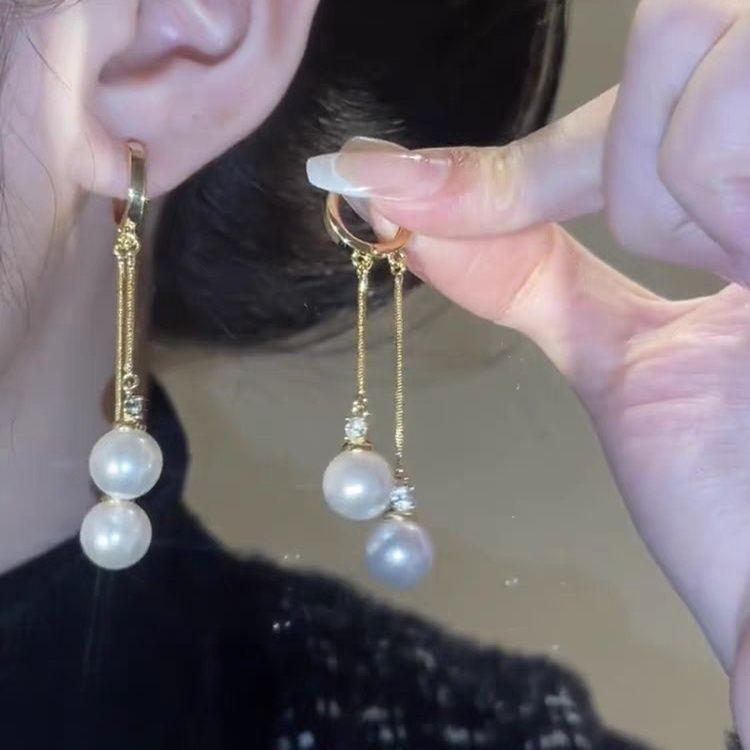 Elegant French Retro Pearl Tassel Earrings - Niche Face-Slimming Design 2023