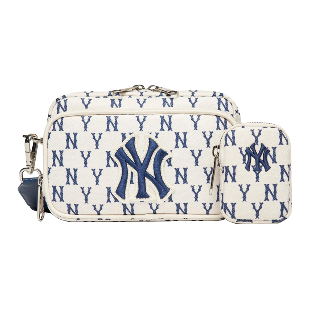 

MLB Monogram Series New York Yankees Vintage Floral Print Letter Logo Polyester Shoulder Crossbody Bag Mini Unisex Bags Beige 3ACRS012N-50CRS Beige
