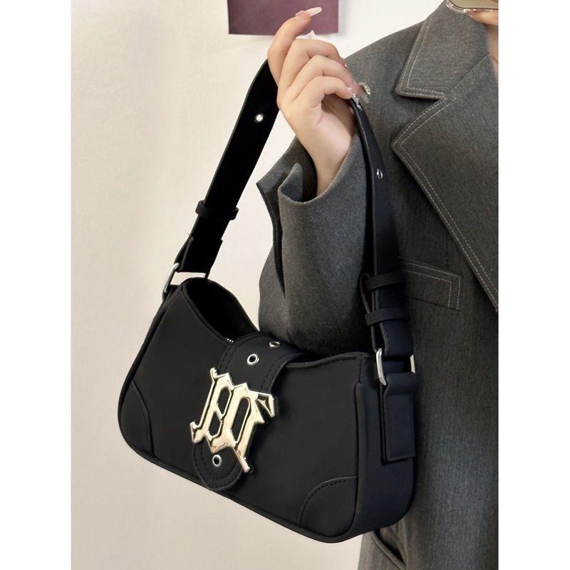 New medieval underarm bag women s new trendy retro matte portable baguette bag versatile oblique