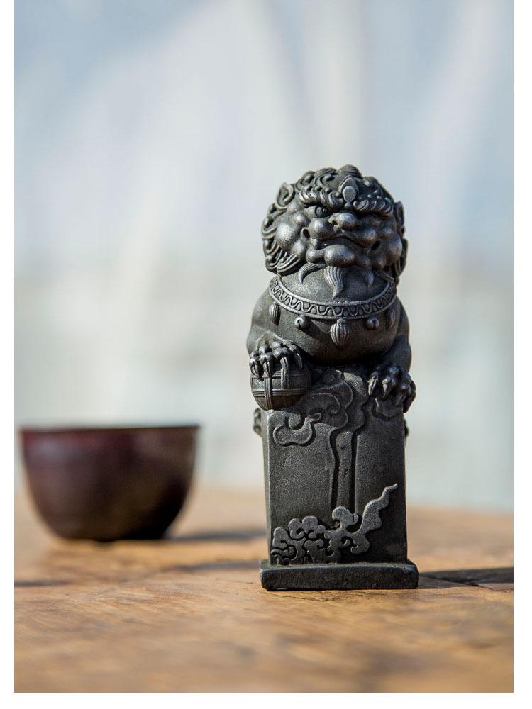 Chinese Cast Iron Stone Lion Desktop Ornament: Cultural Craft for Wealth and Protection.