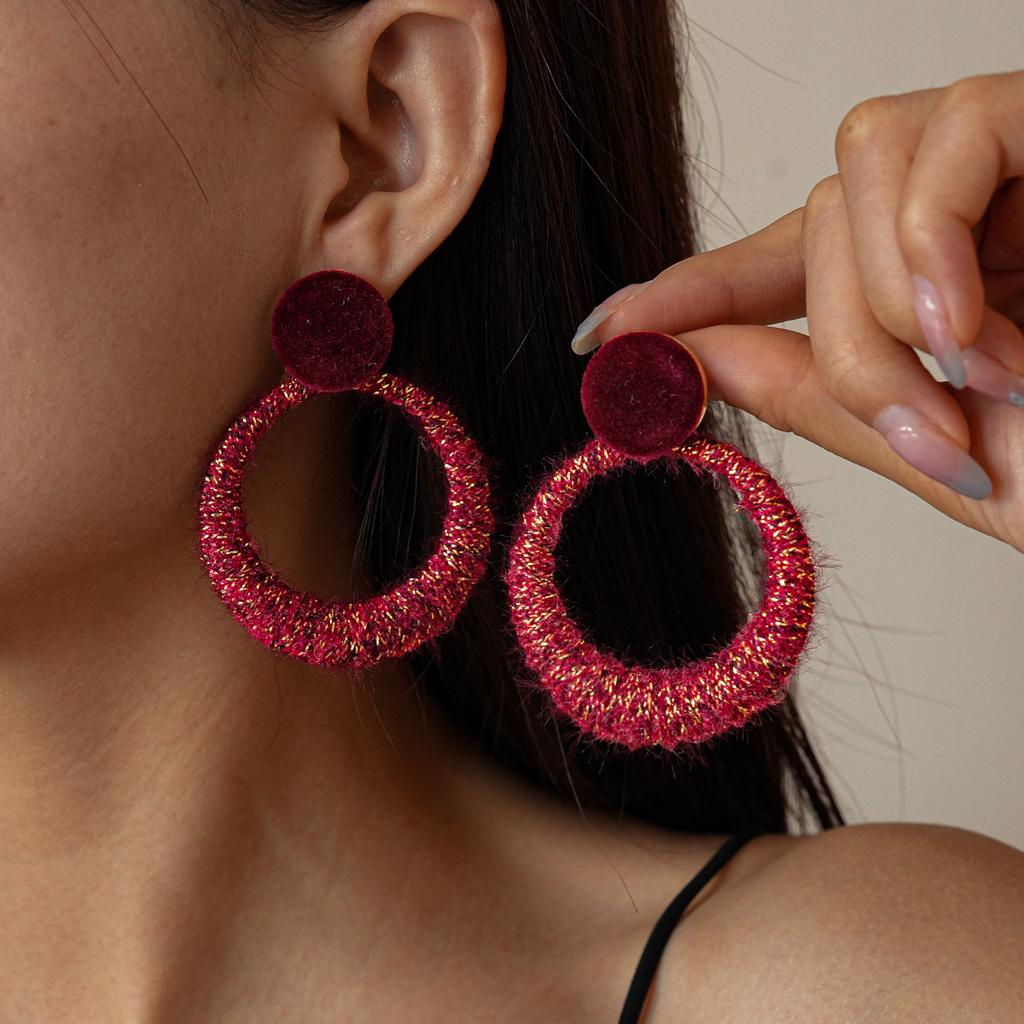 Mote øredobber for kvinners smykker