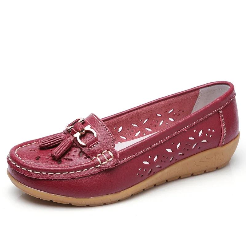 Lightweight Breathable Genuine Leather Moccasins Ladies Non-Slip Bean Walking Shoes Fashion Summer Hollow Slip-On Sandals Women