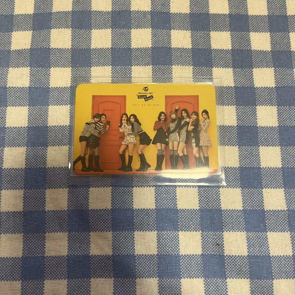 [USED] TWICE knockknock limited trading card