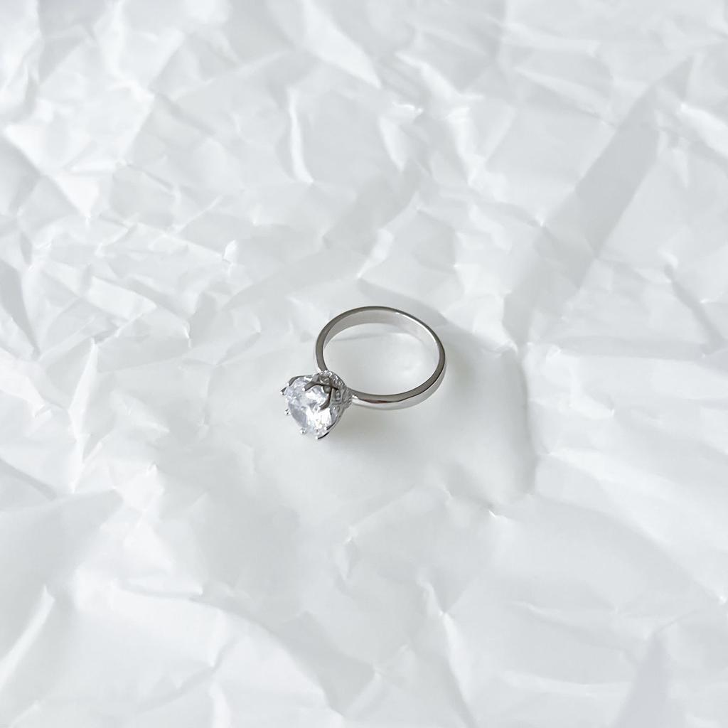 Silverring med cubic zirconia, produktvikt 3,74 g (2152132)
