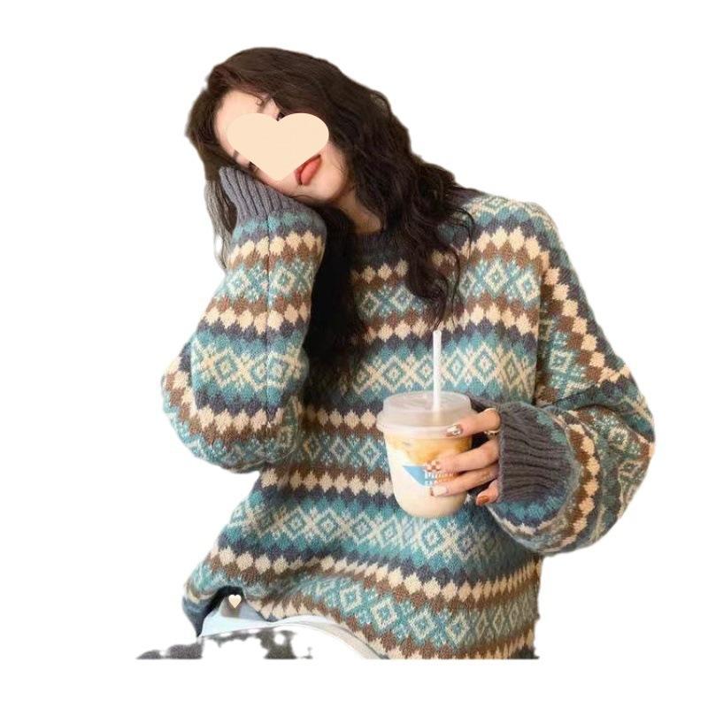 Women's Knitted Sweater Retro Niche Sweater Style Autumn and Winter Knitted Sweater