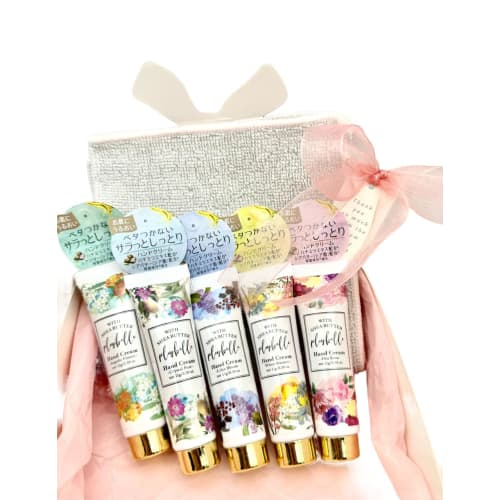 Gift, Celebration, Hand Cream 5-Piece Set and Handkerchief, Pink