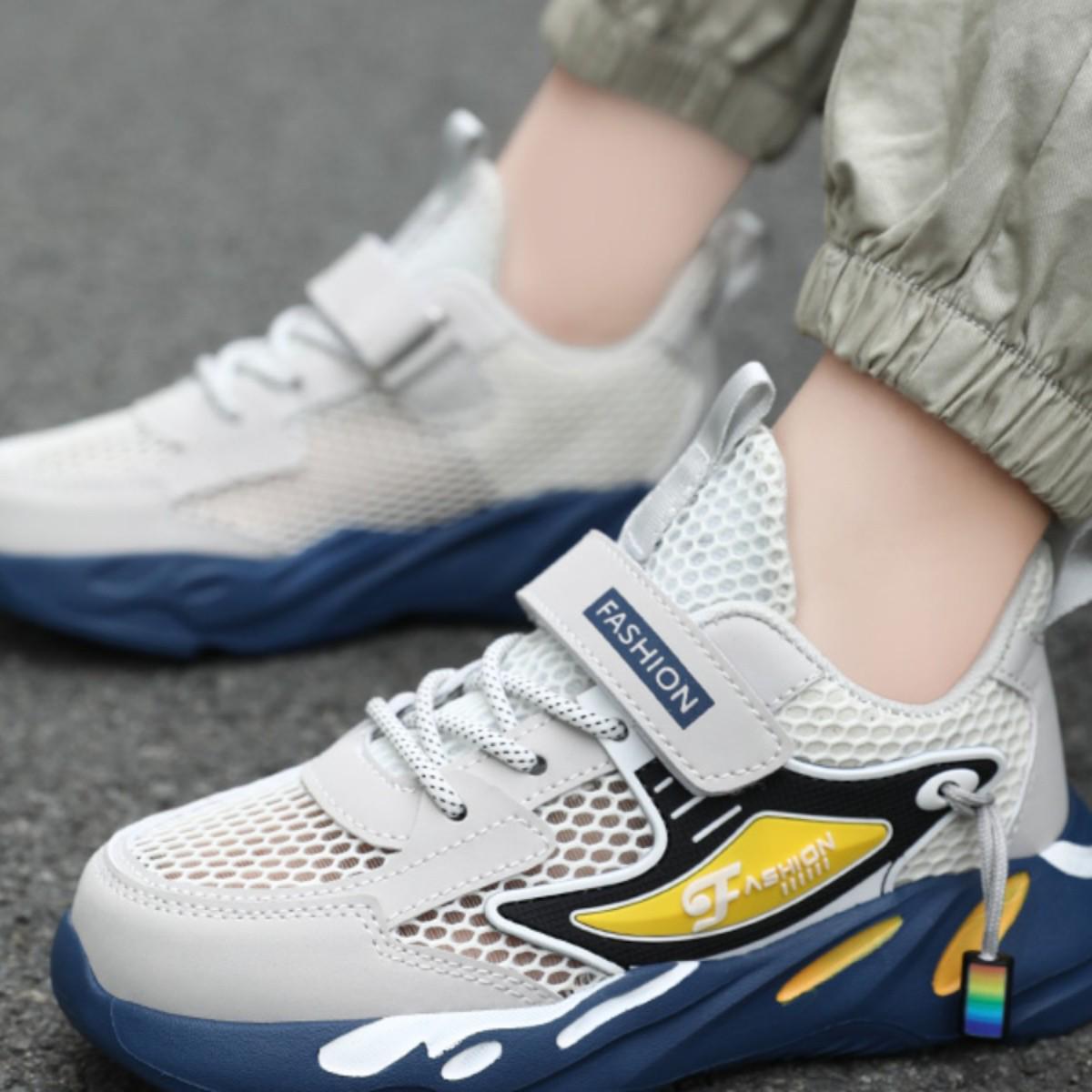 

Літні 2025 року Сітчасті спортивні кросівки для хлопчиків - Легкі, Дихаючі, З м якою підошвою, Порожнистий дизайн для дітей середнього та старшого віку Size 29, Inner Length 18.4CM