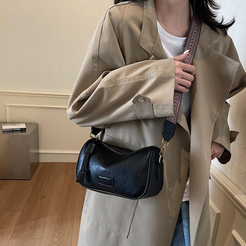 Fashionable Women's Shoulder Bag for Girl Fashion Style Boston Tote Bag Pu Leather Retro Underarm Bag Female Accessory