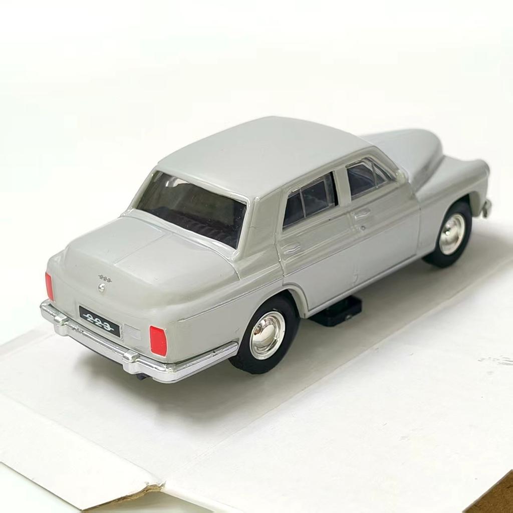 1:43 Poland Warsaw 223 1964 Alloy Car Diecasts & Toy Vehicles Car Model Miniature Scale Model Car For Children