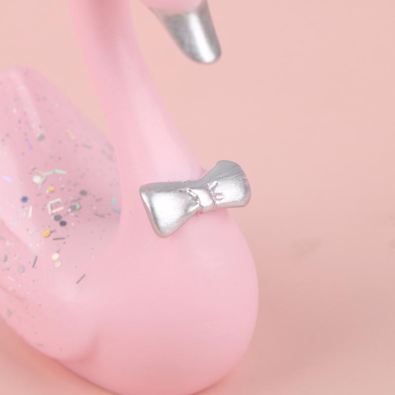 1 Pair Resin Swan Statue Figurines Swan Cake Topper Sculpture Cake Dashboard Baking Wedding Birthday Cake Decorating Supplies