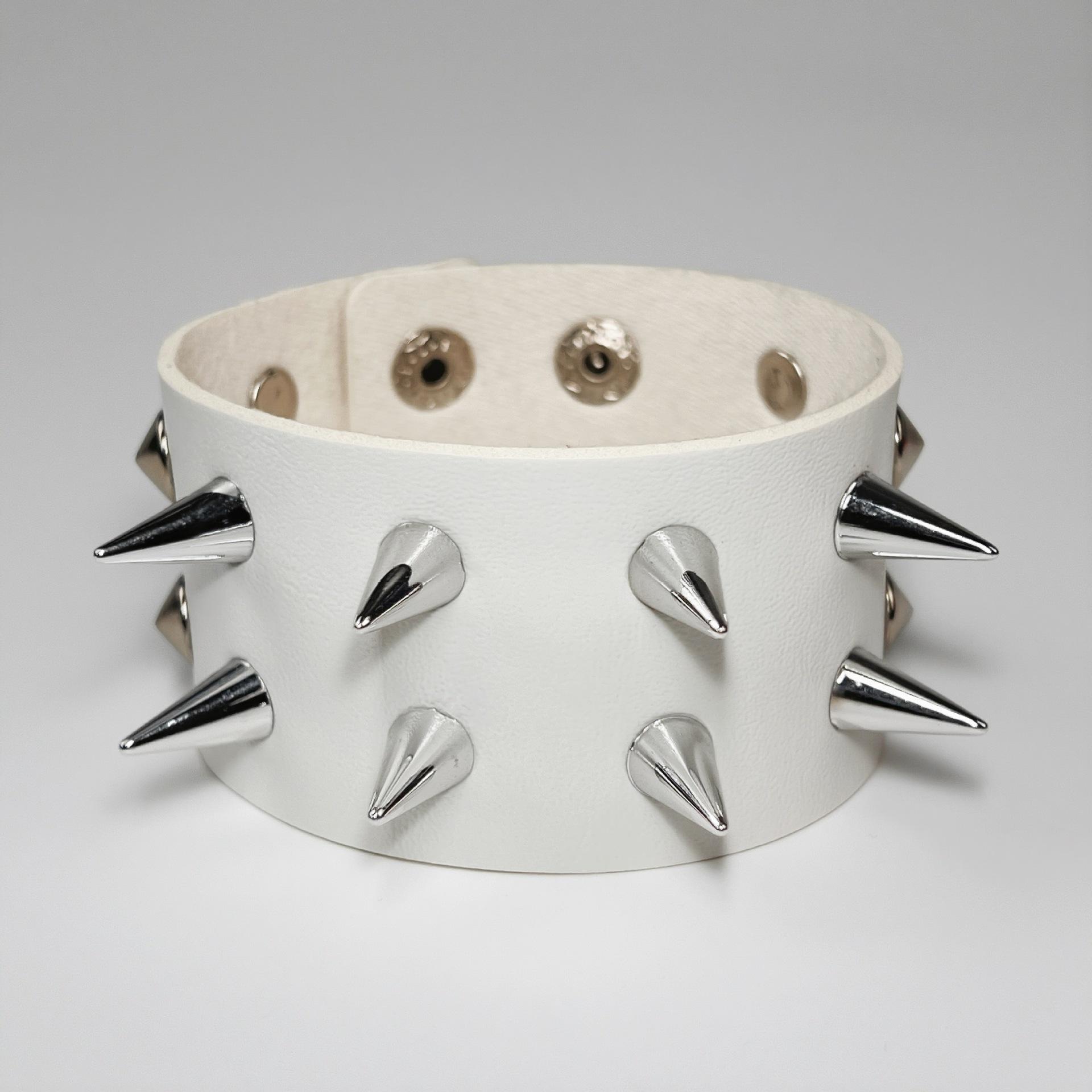 

European-American Punk Leather Bracelet with Spiked Rivets, Gothic Style білий