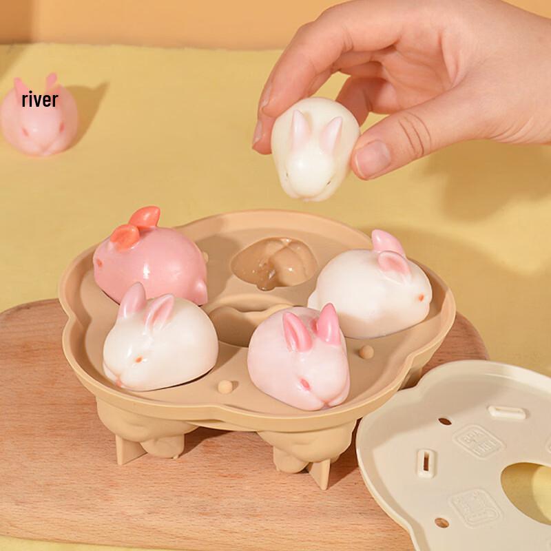 

Cute Rabbit Silicone Baking Mold