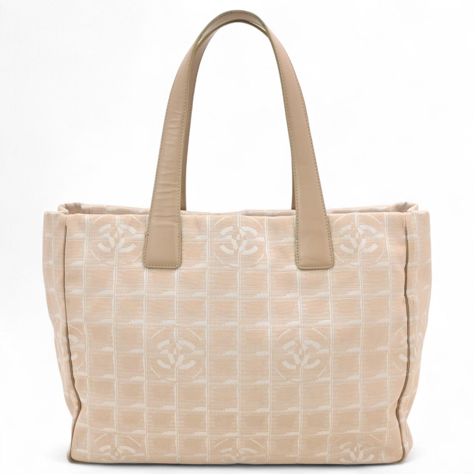 

Auth CHANEL New Travel Line Tote MM Tote Bag Nylon Canvas Women’s Black ch5611cf