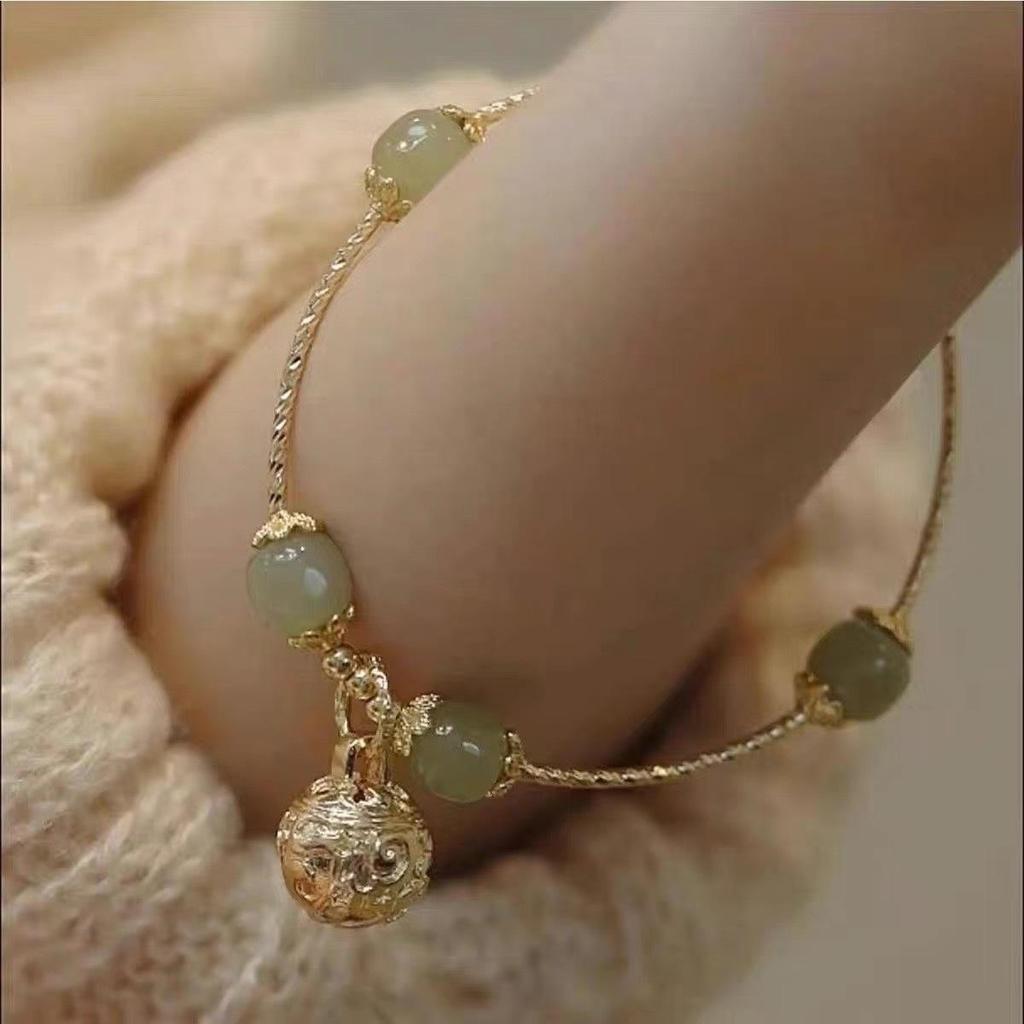 Xiaohongshu Niche Design: National Style Gold Wire Bell Pendant Bracelet for Women