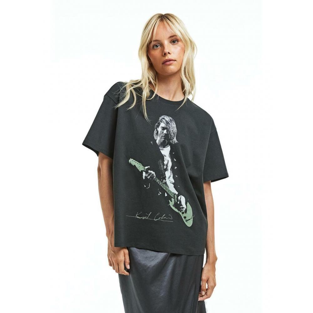 

H&M Oversized-футболка с принтом Черная Курт Кобейн 1163120005