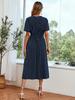 Gepunktetes Sommerkleid mit Rundhalsausschnitt