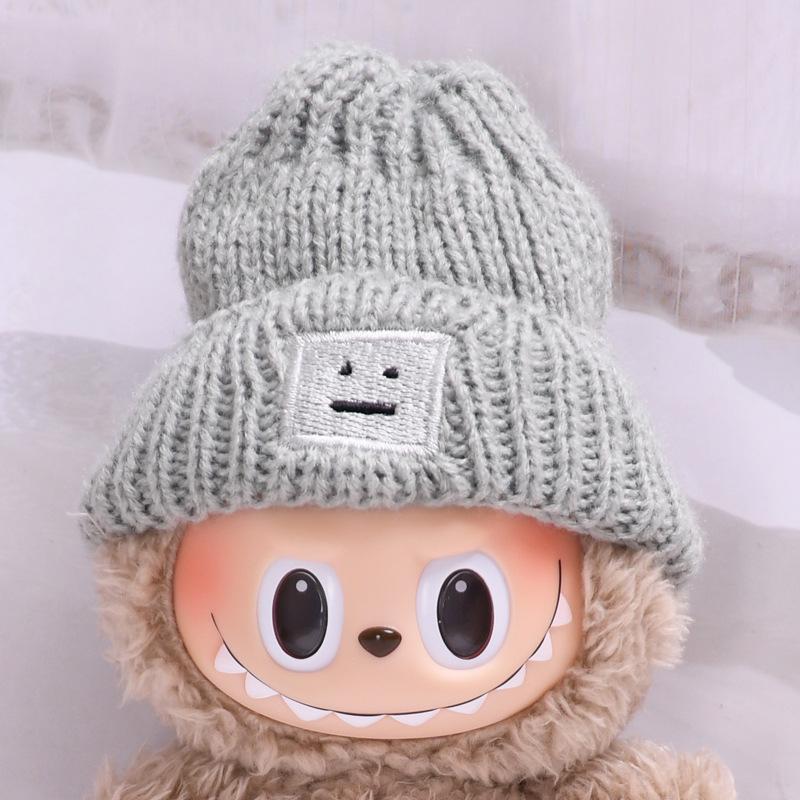 Pandantiv pălărie Labubu de 17 cm: Accesoriu vestimentar/Breloc/Amulet pentru geantă de umăr/Cană cu apă