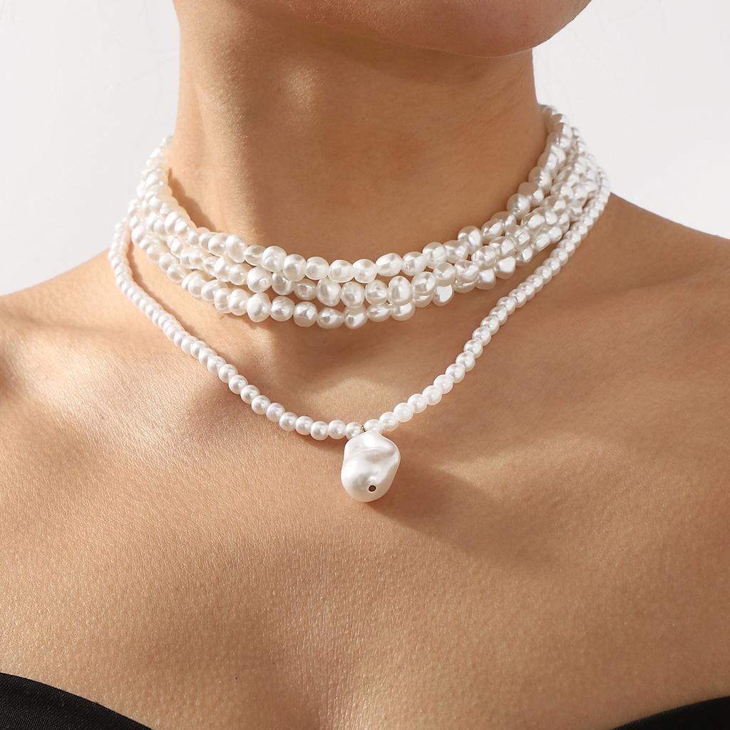 Hot-selling Personalized Fashion Versatile Necklace Simple Multi-layer Special-shaped Pearl Pendant Necklace Women