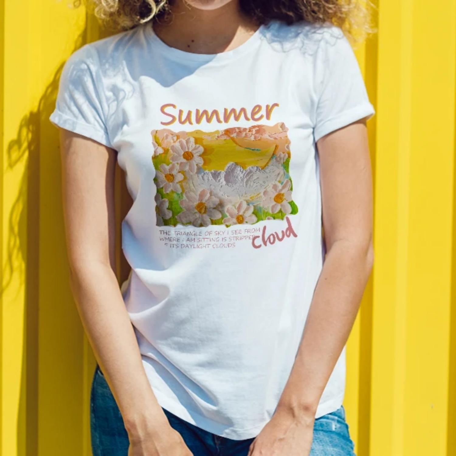 Summer themed Womens Short SleeveCottonT Shirt DaisyField Print for Casual Summer Days Young Women with a Fresh and Breezy Style S
