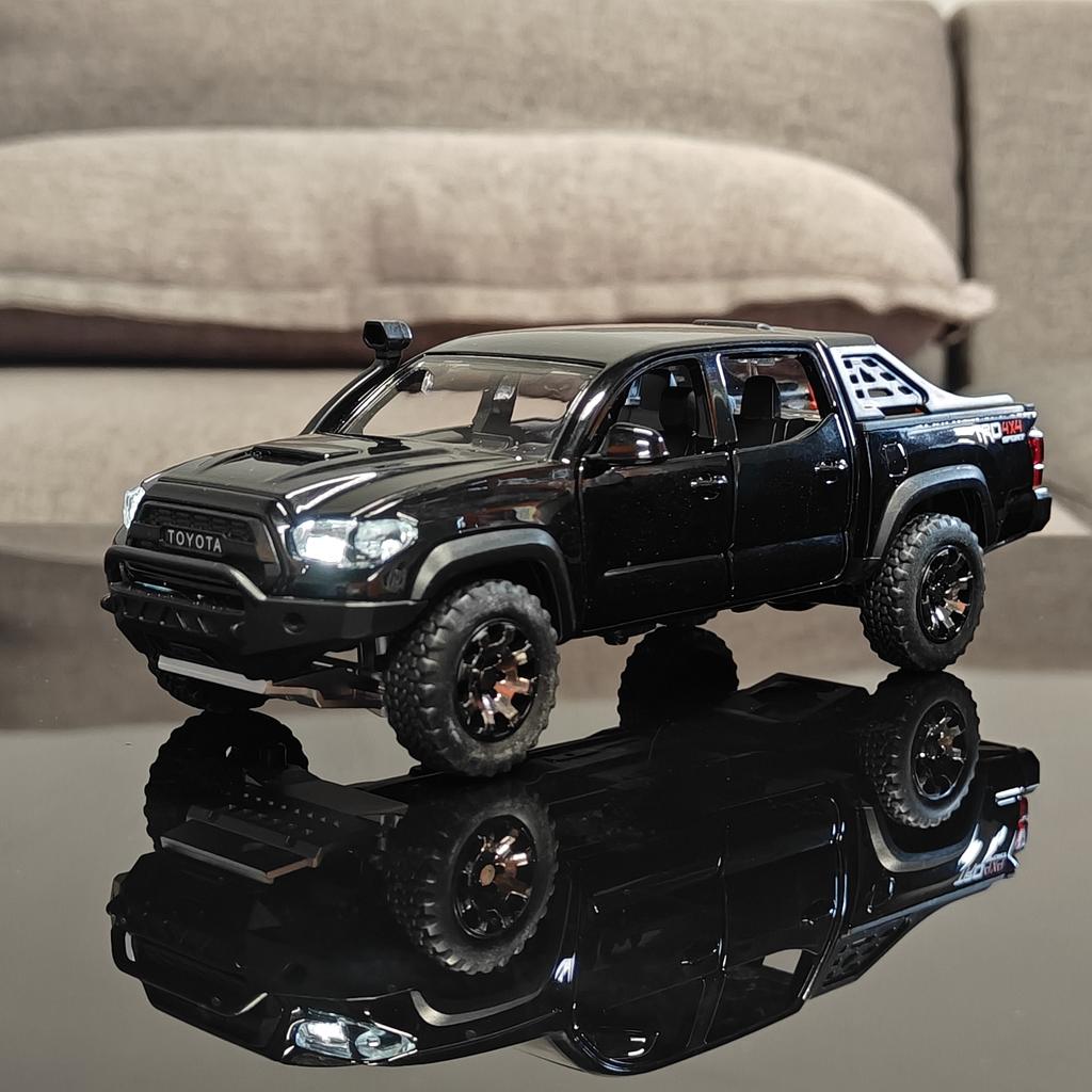 1:32 Scale Toyota Tacoma TRO Off Road Pickup Truck Alloy Diecast Travel Version Model Sound & Light Mini GT Ornament Collection