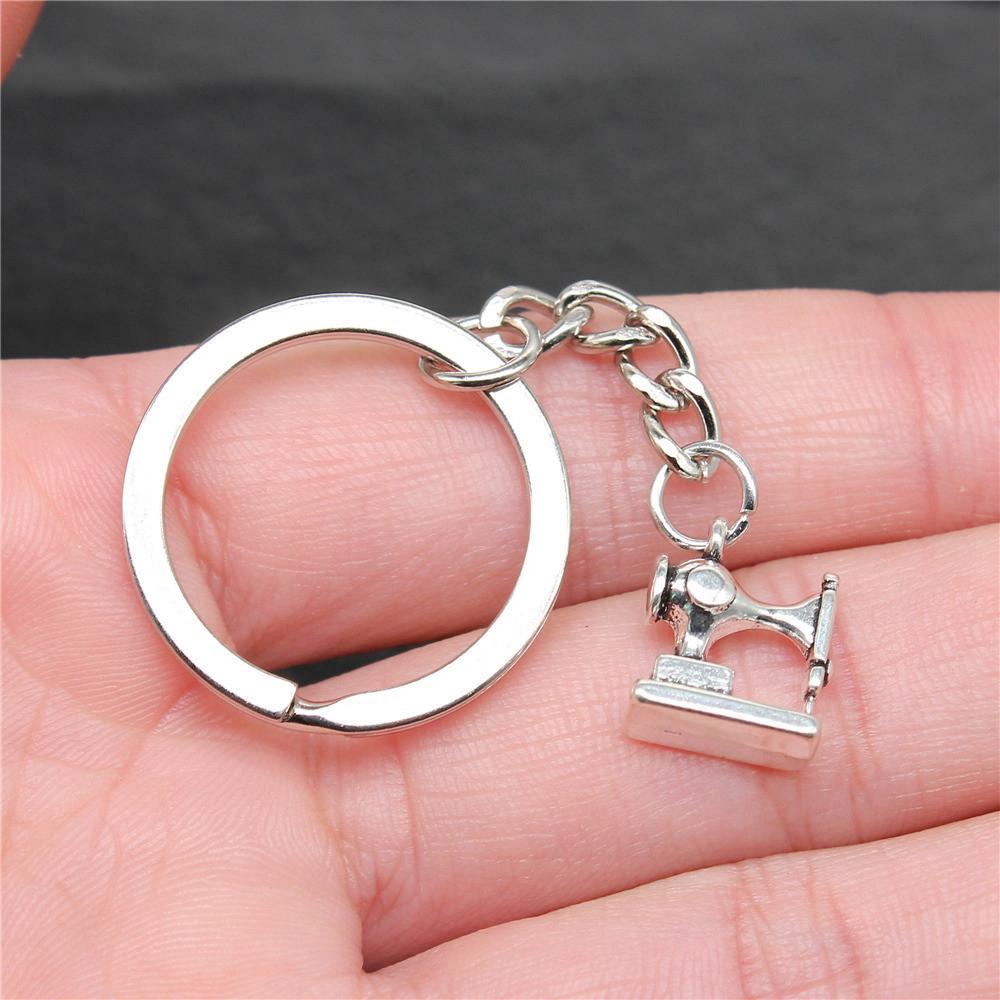Punk Tools Gear Cyberpunk Themed Keychain for Office Workers Hot Sale Cute Valentine Gift Kawaii Vacation Accessory