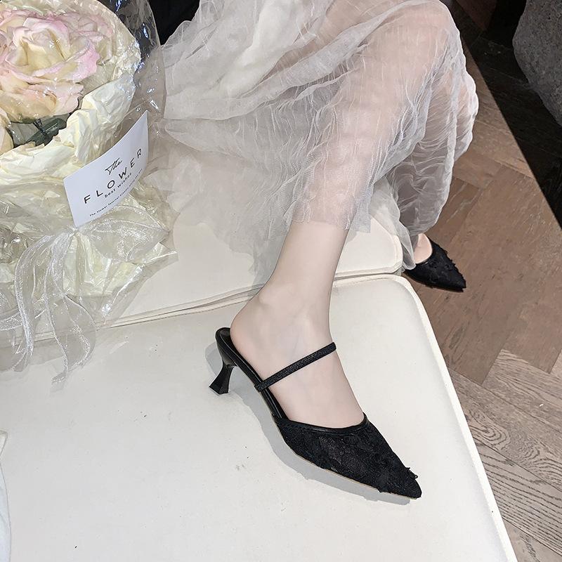 Versatile cool slippers 2025 summer new lace breathable pointed bag head half slippers women wear high-heeled cool slippers