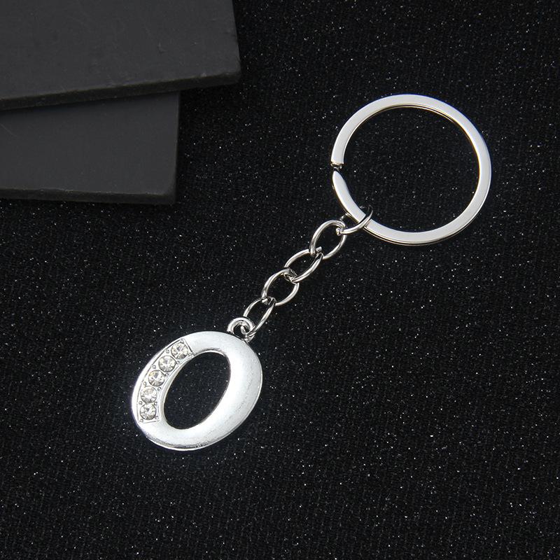 Simple Personality 26 Letters Versatile Keychain European and American New English Creative Luggage Keyring
