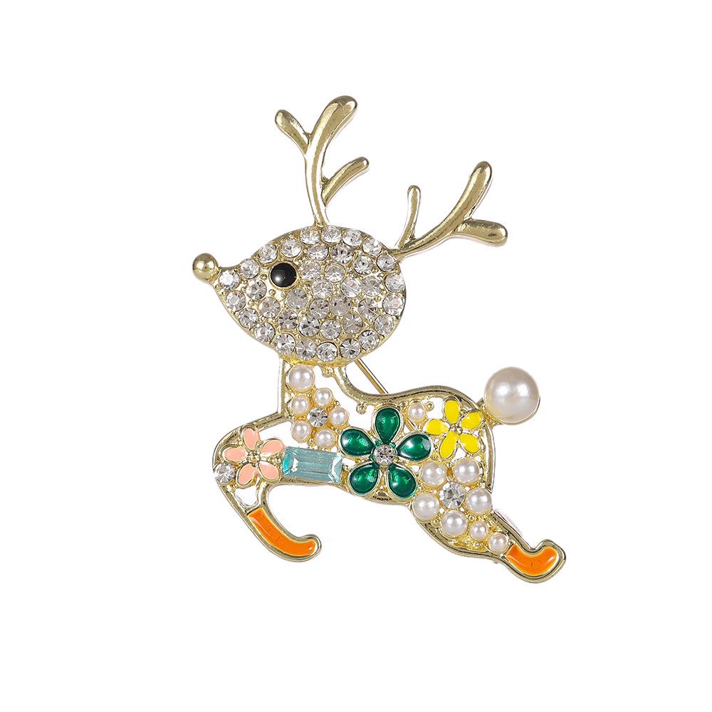 Cross-Border Reindeer Christmas Brooch with Green Wreath & Bell Drip Oil Design