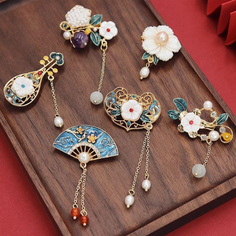 1Pcs National Style Brooch Women'S Retro High-End Corsage Temperament Tassel Pin Creative And Versatile