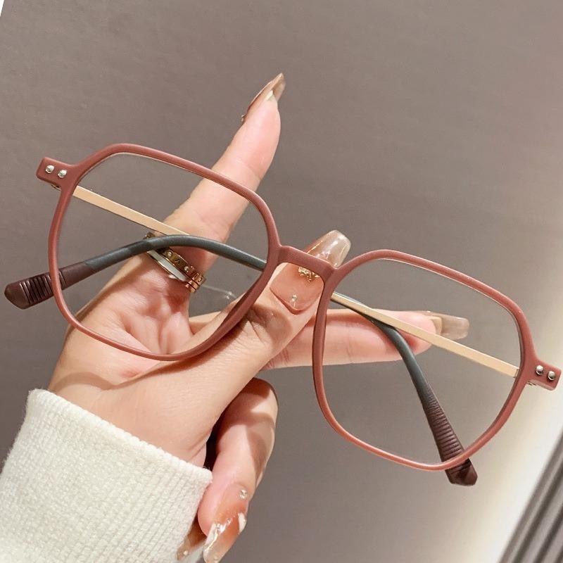 Fashionable Square Glasses Ultra Light PC Frame Unisex Minimalist Design Decorative Eyewear for Men and Women