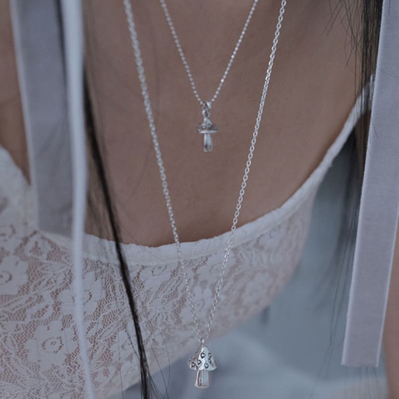 reinheart Heart mushroom necklace