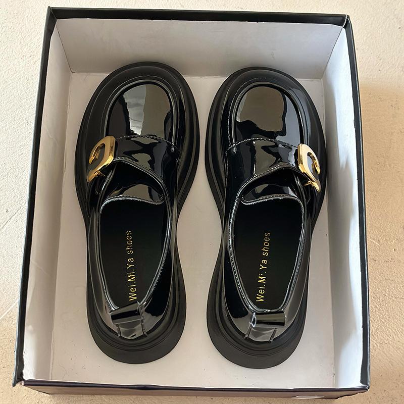 Platform small leather shoes women's spring 2025 new versatile British college style black jk shoes muffin loafer single shoes
