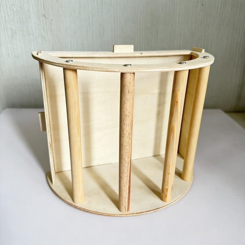 

New Wooden Grass Dispenser Rack Design Large Capacity Hay Feeder Easy to Install Chinchilla Small Pets Feeder for Guinea Pig
