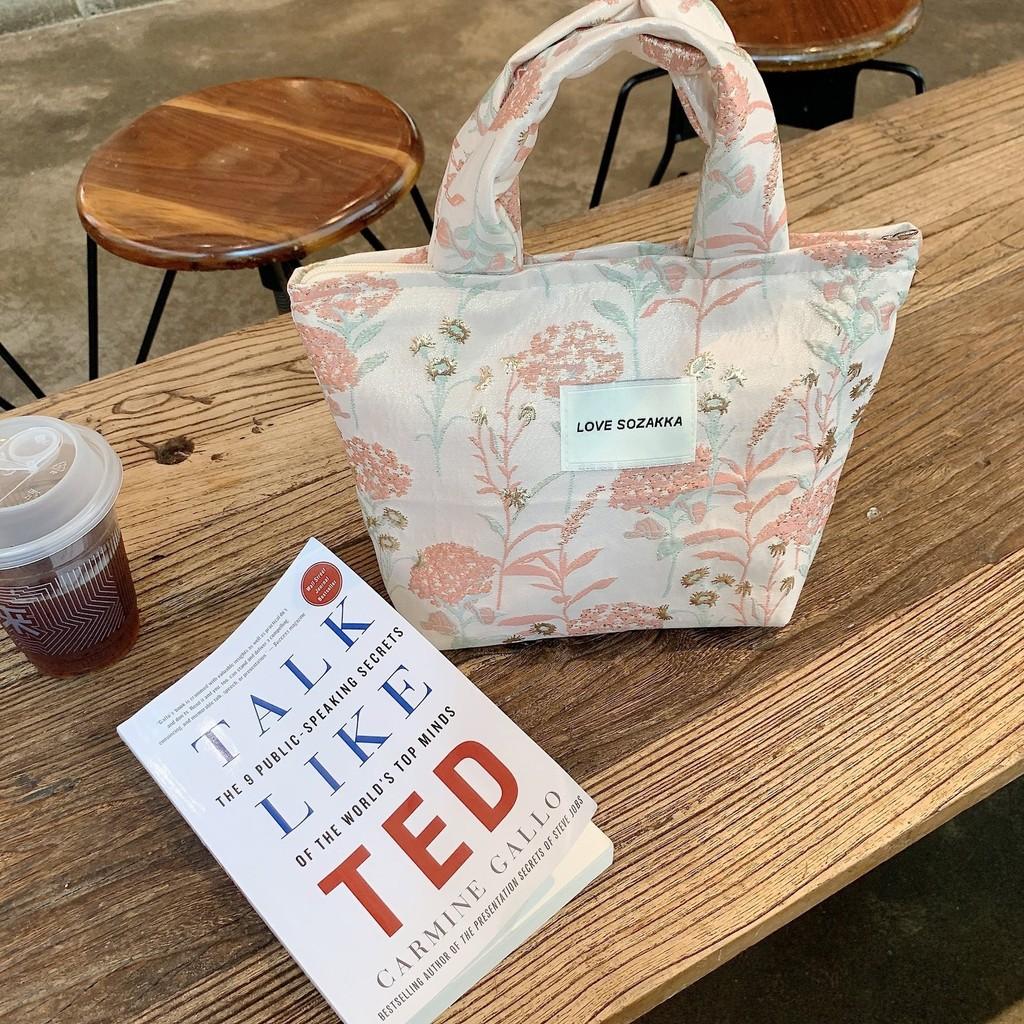 

Trendy And Elegant Floral Patterned Tote Bag For Women In Beautiful Pastel Colors Blush Pink Leaf