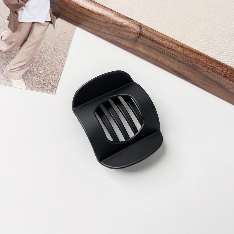 Flat Round Hair ClipsLarge Hairpin At The Back of The Head High-end Semi-tied Shark Clip Hair Accessory