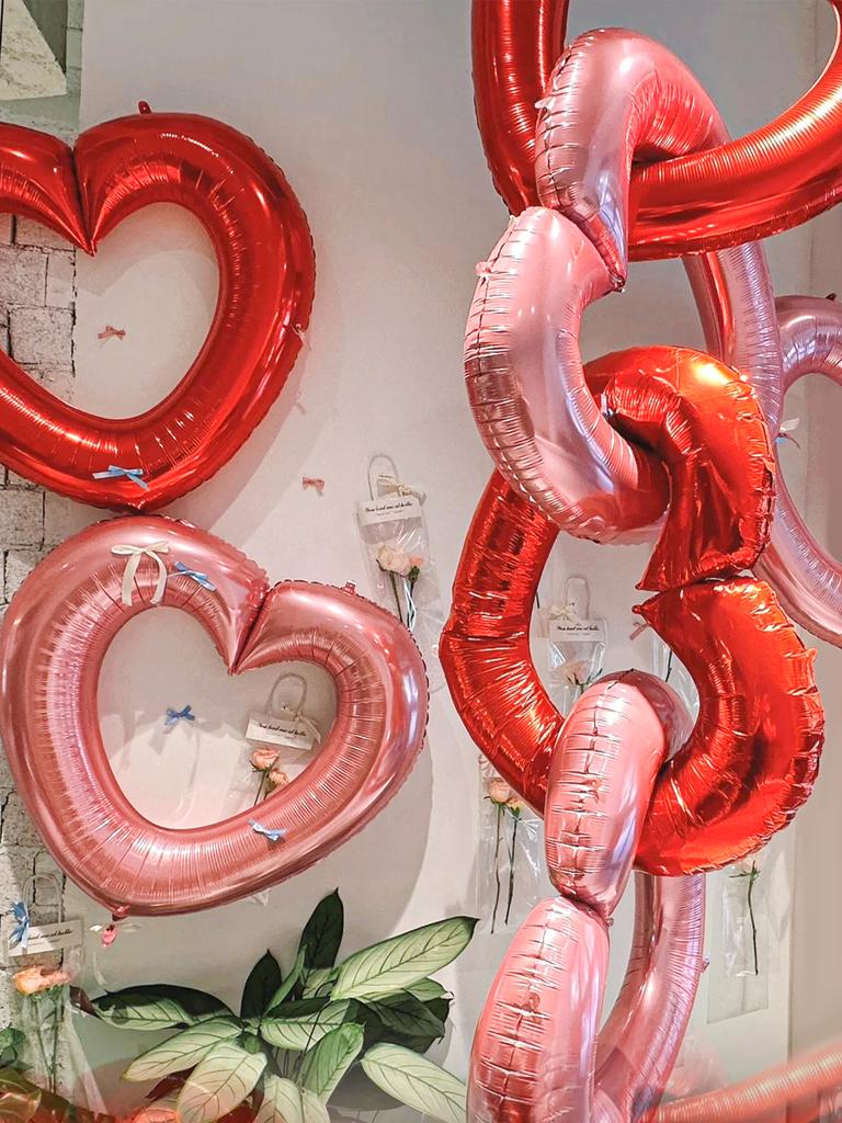 1pc 42 inch hollow love aluminum foil balloon, suitable for birthday parties, anniversaries, photo shoots