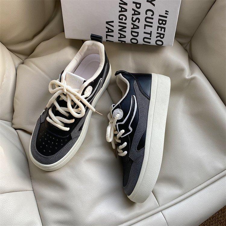 Summer New Leather Soft Bottom Colorblock Board Shoes Women's round Head Lace up Casual Sports White Shoes Wholesale