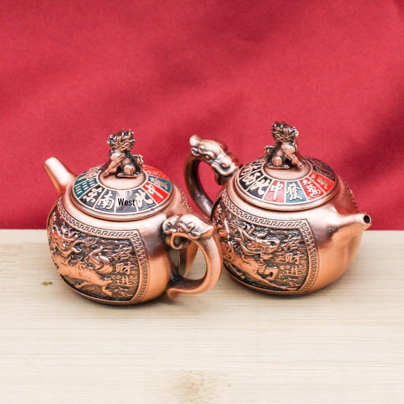 Bronze Qilin Pot: Spin Horse Keychain Pendant Decompression Ornament.