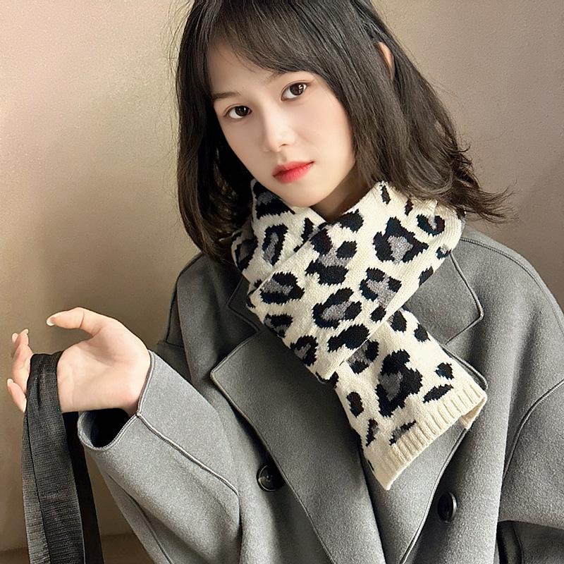 Korean Style Leopard Print Knit Scarf - Versatile Autumn/Winter Neck Warmer for Girls