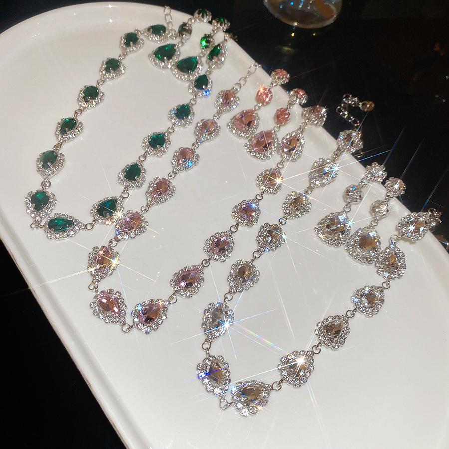 Elegante Conjunto de Joias Gota de Strass Estilo Francês: Colar e Brincos de Luxo para Mulheres