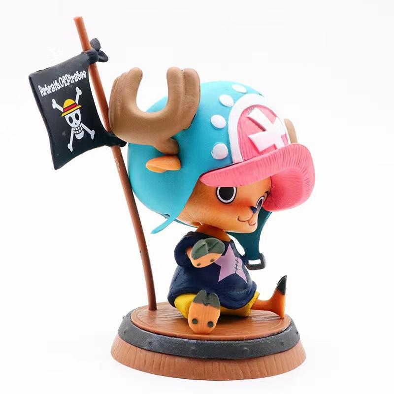 Cartoon One Piece 8CM Anime Chopper With Flag Action Model Kawaii GK Toy PVC Statue Collection Car Decoration Gifts Brinquedos